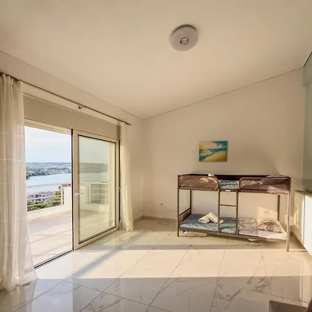Loutra Horizon | Pool, Sea View & Comfort Loutra Oraias Elenis