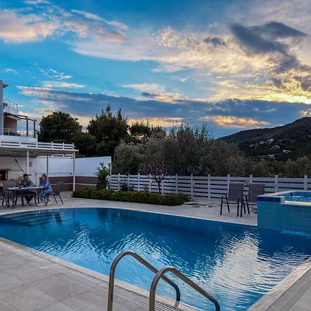 Loutra Horizon | Pool, Sea View & Comfort Apartmán *