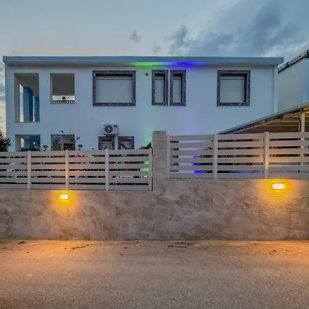 Loutra Horizon | Pool, Sea View & Comfort Apartmán